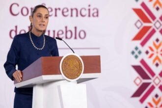 México entrega a EU piloto ligado a "El Mayo" Zambada