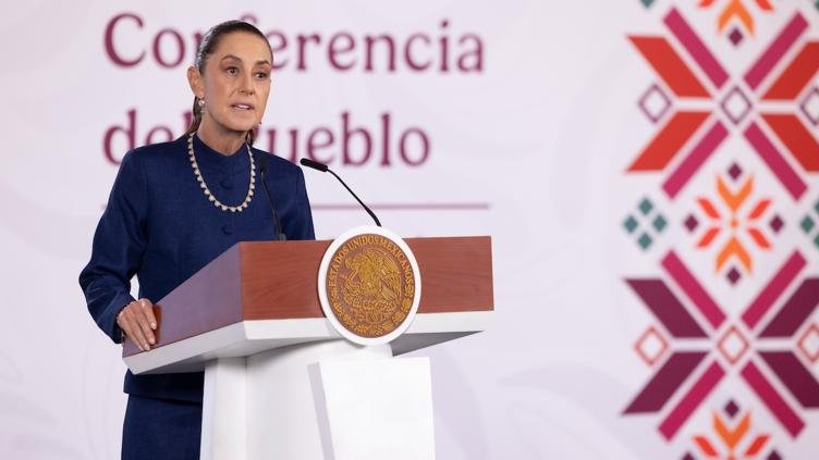 México entrega a EU piloto ligado a "El Mayo" Zambada