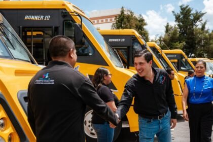 El Marqués renueva 10 autobuses de transporte escolar gratuito