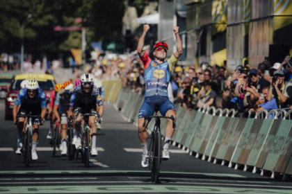 Pedersen gana en Foix y Traeen es nuevo líder del Tour 2026