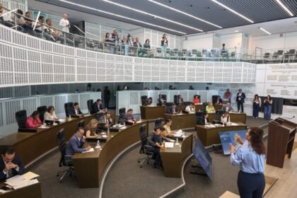 Querétaro detecta hasta 10 casos de usurpación médica tras nueva ley