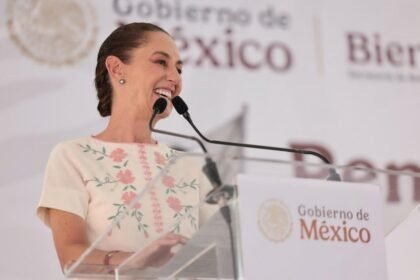 Sheinbaum reafirma pensión universal para adultos mayores en México