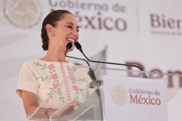 Sheinbaum reafirma pensión universal para adultos mayores en México