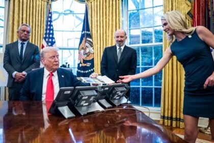 Cartas filtradas revelan devoción de Natalie Harp a Donald Trump