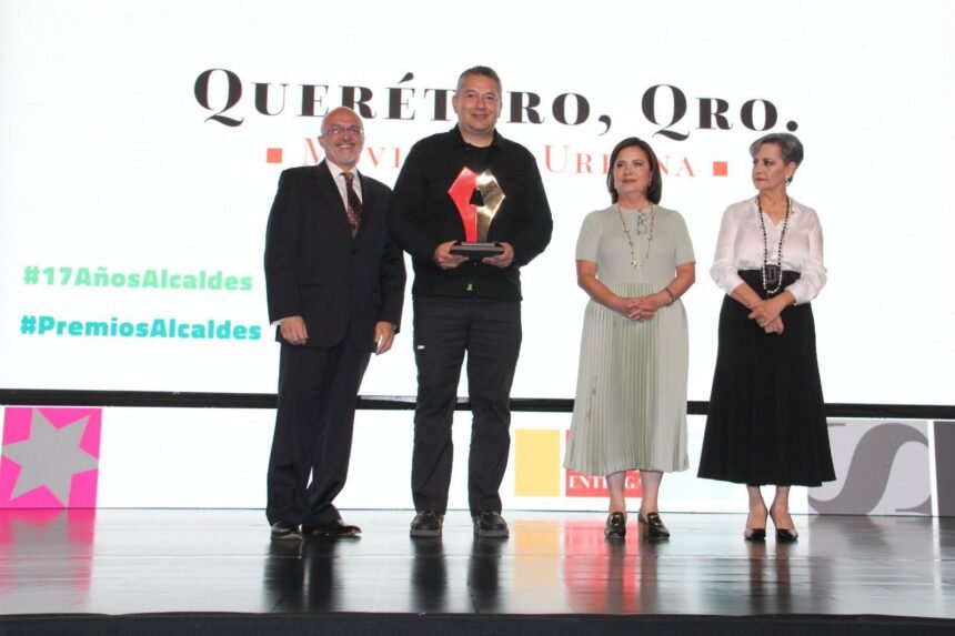 Querétaro recibe premio nacional por modernización de transporte