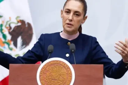 Sheinbaum propone prohibir doble nacionalidad en presidencia y gobiernos