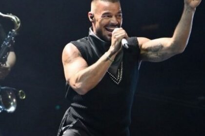Ricky Martin celebra mayoría de edad de sus hijos Matteo y Valentino