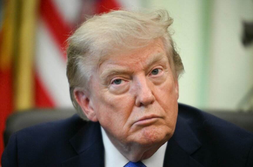 Trump pide a Suprema Corte reactivar obra en la Casa Blanca