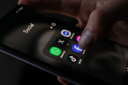 Australia prohíbe redes sociales a menores de 16 años desde 2025