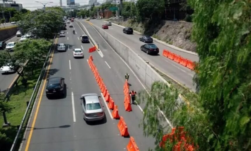 Cierran tramo de Bernardo Quintana en Querétaro por reparaciones