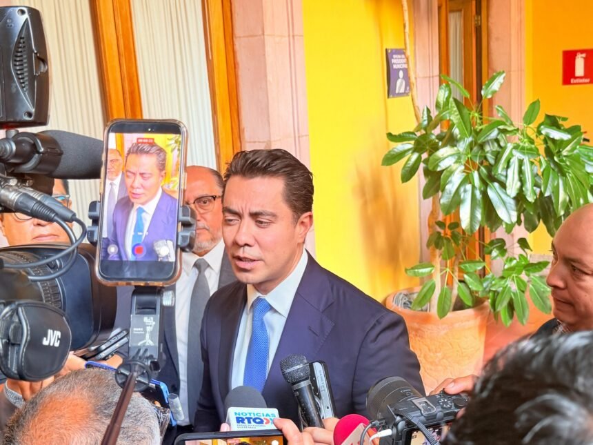 Felifer Macías respeta aspiraciones en PAN rumbo a 2027 en Querétaro