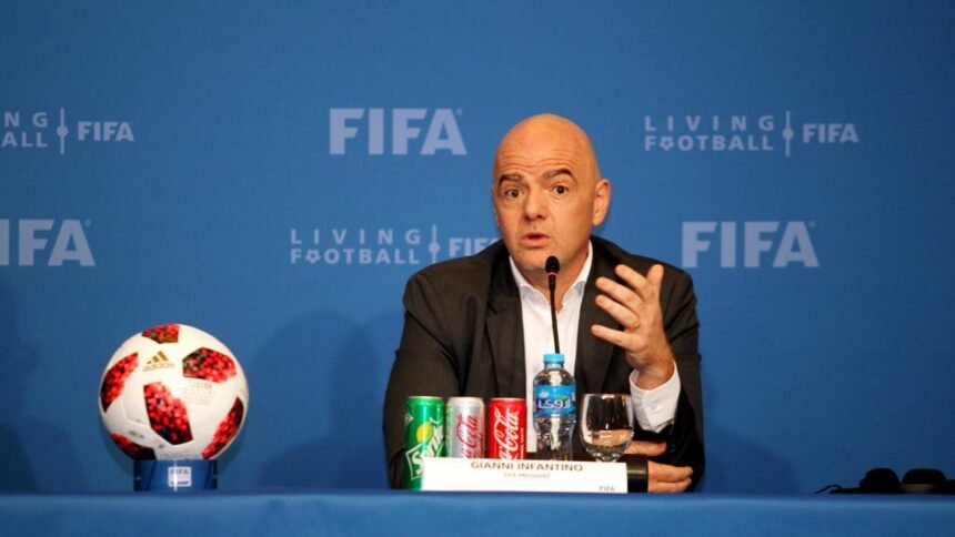 Infantino plantea reforma de gobernanza en la FIFA con federaciones