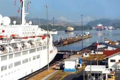 Canal de Panamá reduce tránsitos por El Niño y escasez de lluvias
