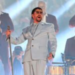Bad Bunny gana su primer Emmy por show en Super Bowl LX