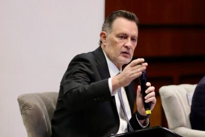 Mauricio Kuri aprueba examen de confianza para elecciones 2027