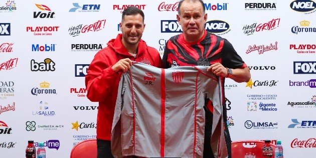 Juan Reynoso es nuevo técnico de Necaxa para el Apertura 2026