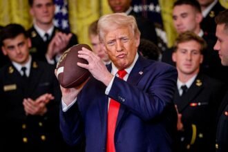 Trump causa ajustes logísticos en Texas vs Tennessee en Neyland